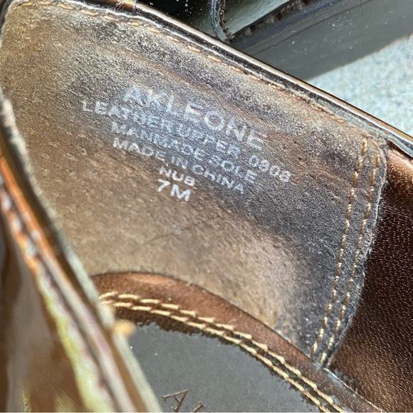 AK Anne Klein IFlex Shiny Brown Patent Leather - Picture 9 of 10